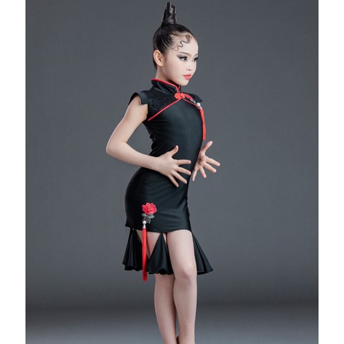 Children fringed latin dance dresses girls black with red rose flowers stage performance cheongsam outfits children professional latin dance clothes